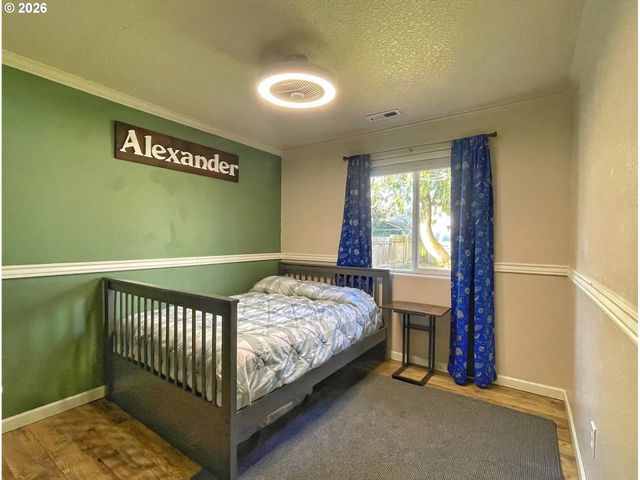 2102 Sw 6TH St, Battle Ground, WA 98604