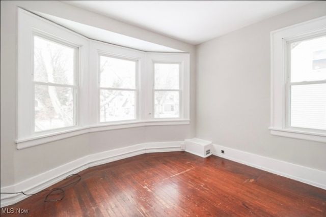 855 Roanoke Road, Cleveland Heights, OH 44121