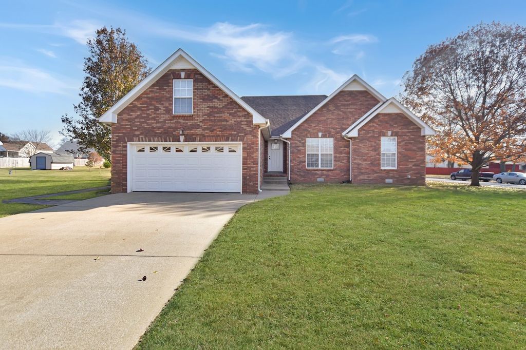 3896 Gaine Drive, Clarksville, TN 37040