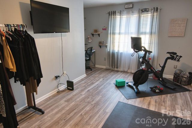 429 Wiltshire Circle, Fletcher, NC 28732