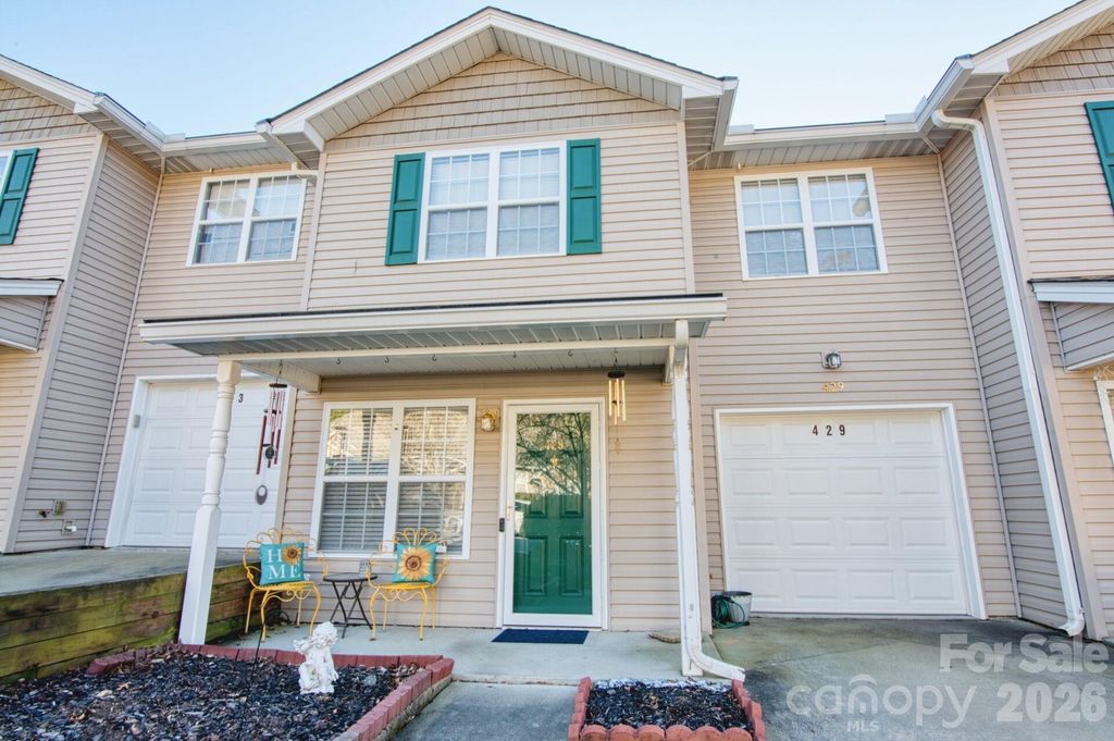 429 Wiltshire Circle, Fletcher, NC 28732