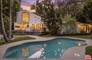8516 Franklin Avenue, Los Angeles, CA 90069