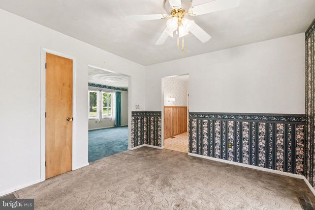 7 HOPE DRIVE, Boiling Springs, PA 17007