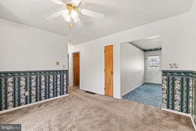 7 HOPE DRIVE, Boiling Springs, PA 17007