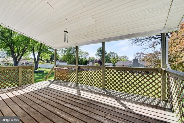 7 HOPE DRIVE, Boiling Springs, PA 17007