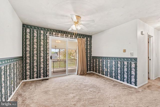 7 HOPE DRIVE, Boiling Springs, PA 17007