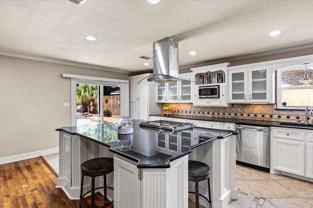 3411 Dominique Drive, Galveston, TX 77551