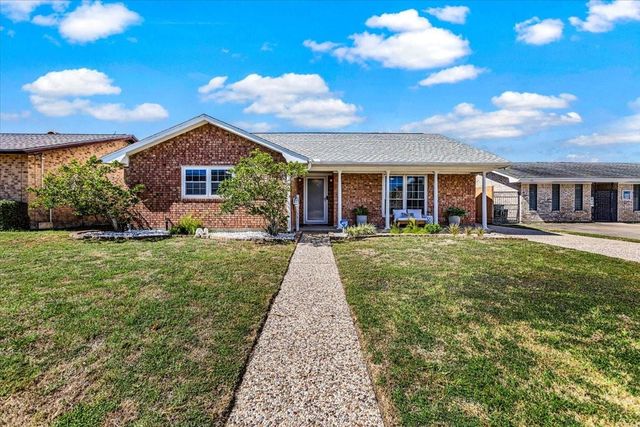 3411 Dominique Drive, Galveston, TX 77551