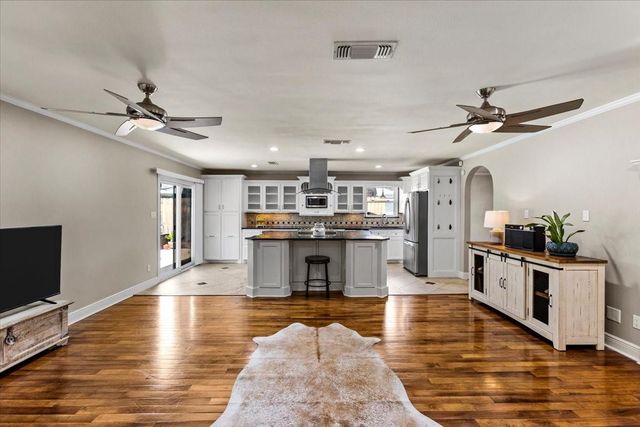 3411 Dominique Drive, Galveston, TX 77551