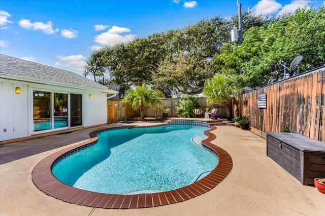 3411 Dominique Drive, Galveston, TX 77551