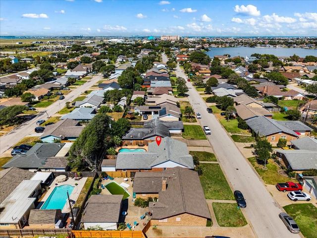 3411 Dominique Drive, Galveston, TX 77551