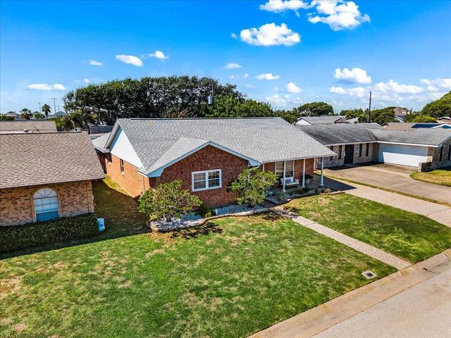 3411 Dominique Drive, Galveston, TX 77551