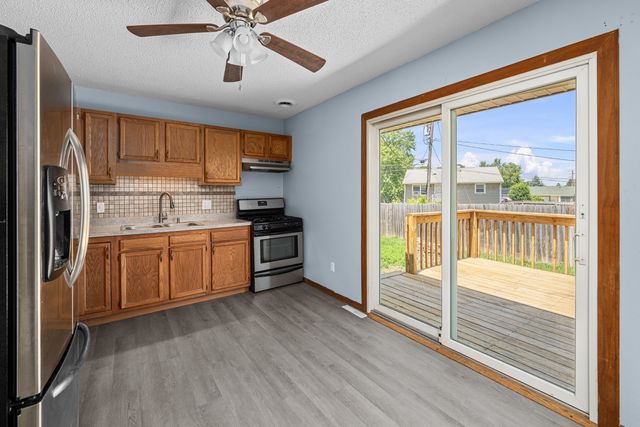 301 30th Avenue W, Milan, IL 61264