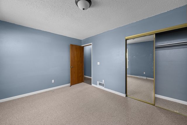 301 30th Avenue W, Milan, IL 61264