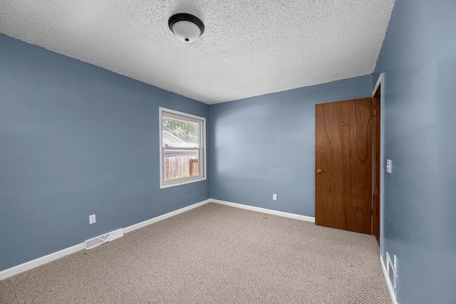 301 30th Avenue W, Milan, IL 61264