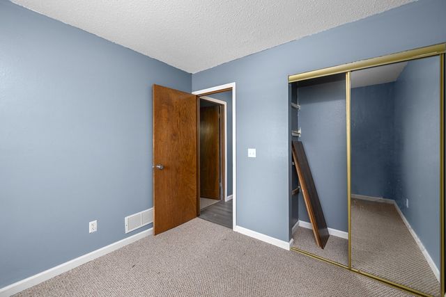 301 30th Avenue W, Milan, IL 61264