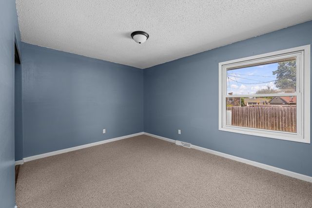 301 30th Avenue W, Milan, IL 61264
