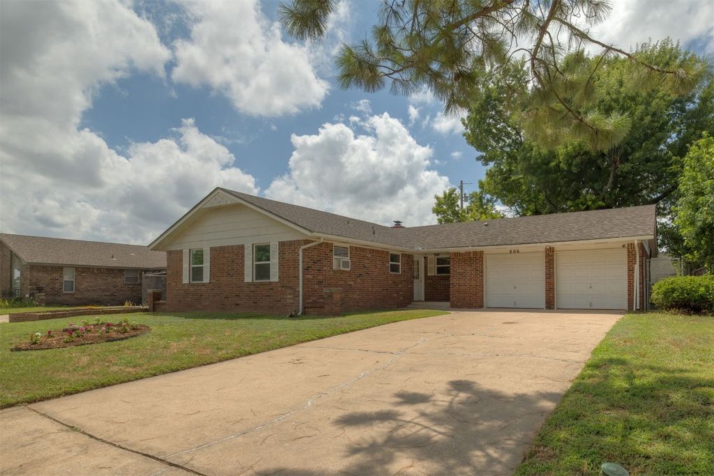 806 Terrace Place, Norman, OK 73069