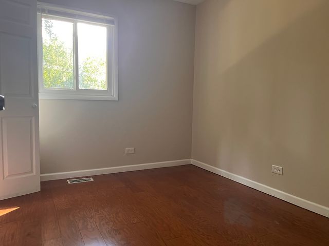 1851 Mckool Avenue 1851, Streamwood, IL 60107