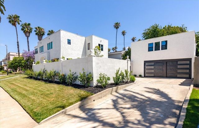 132 Belmont Avenue, Long Beach, CA 90803