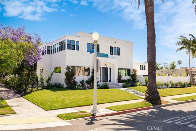 132 Belmont Avenue, Long Beach, CA 90803