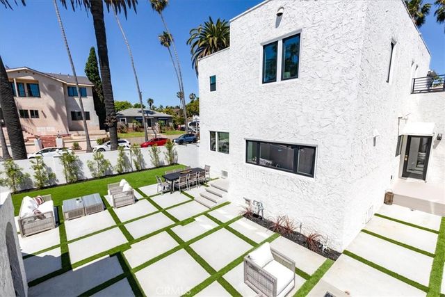 132 Belmont Avenue, Long Beach, CA 90803