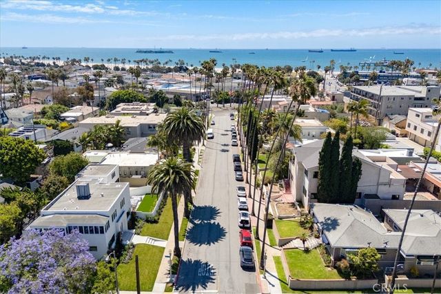 132 Belmont Avenue, Long Beach, CA 90803