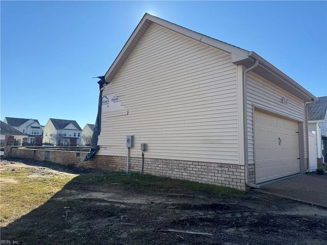 7163 Pattersons View LN, Hayes, VA 23072