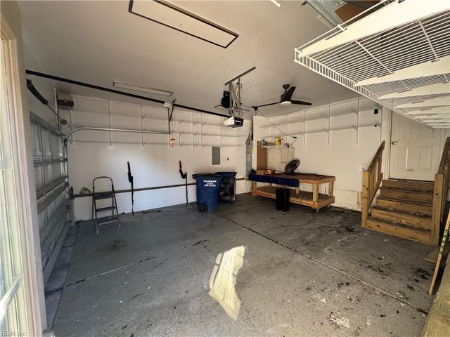 7163 Pattersons View LN, Hayes, VA 23072