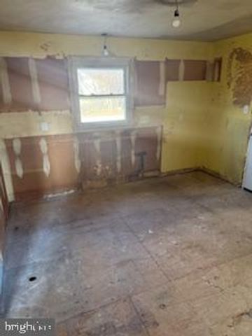 22 HERBERT DR, New Castle, DE 19720