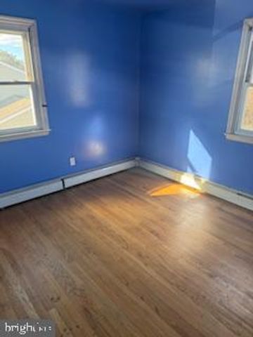 22 HERBERT DR, New Castle, DE 19720