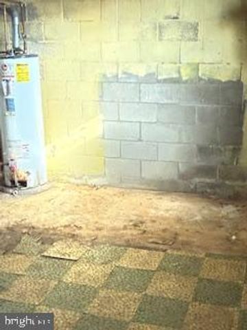 22 HERBERT DR, New Castle, DE 19720