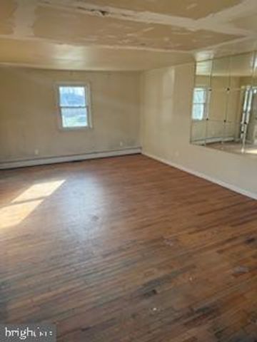 22 HERBERT DR, New Castle, DE 19720