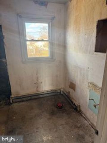 22 HERBERT DR, New Castle, DE 19720