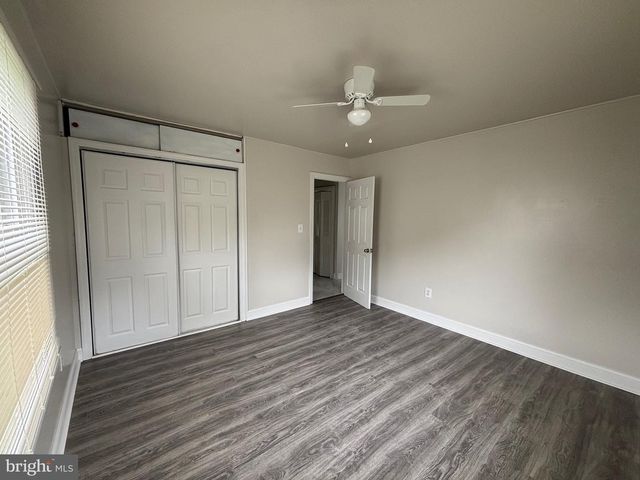 35 BLUEBERRY LN, Willingboro, NJ 08046