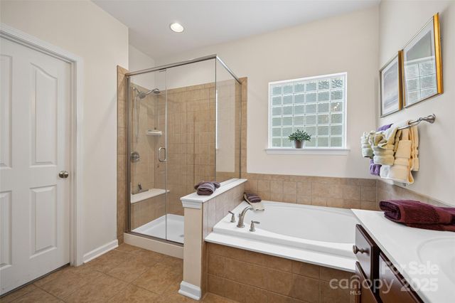 16833 Rudence Court, Charlotte, NC 28278