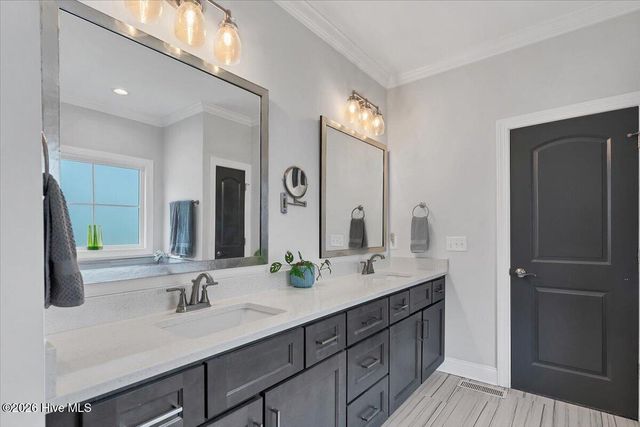 10 Heatherspring Way, Spring Lake, NC 28390