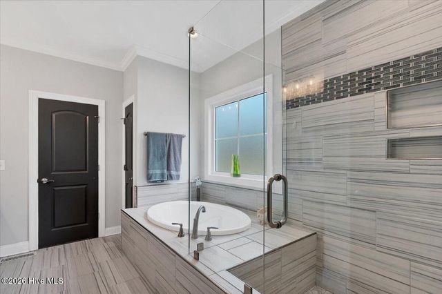 10 Heatherspring Way, Spring Lake, NC 28390