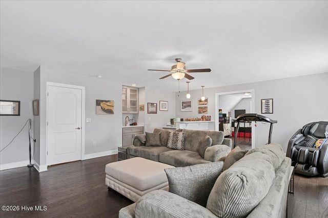 10 Heatherspring Way, Spring Lake, NC 28390