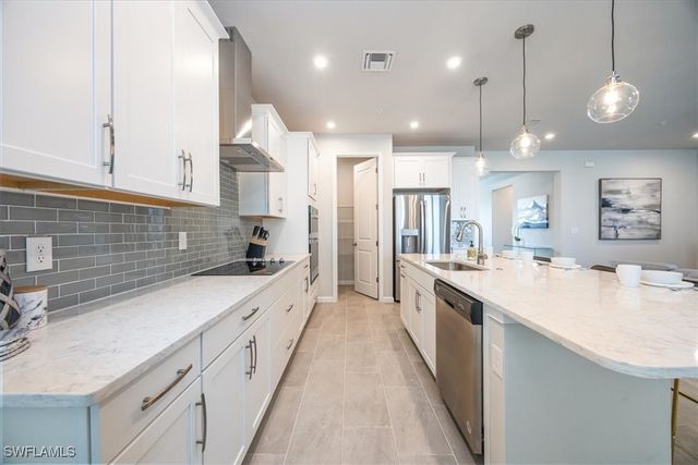 4687 Arboretum CIR 203, Naples, FL 34112