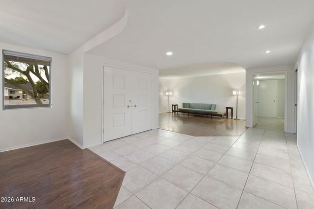 8651 E CAMELBACK Road, Scottsdale, AZ 85251