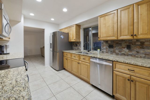 8651 E CAMELBACK Road, Scottsdale, AZ 85251