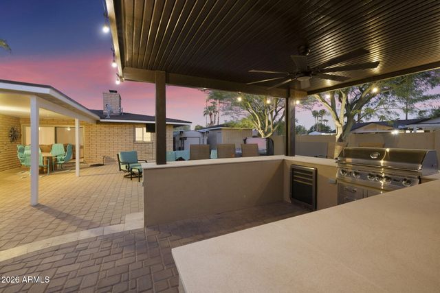 8651 E CAMELBACK Road, Scottsdale, AZ 85251