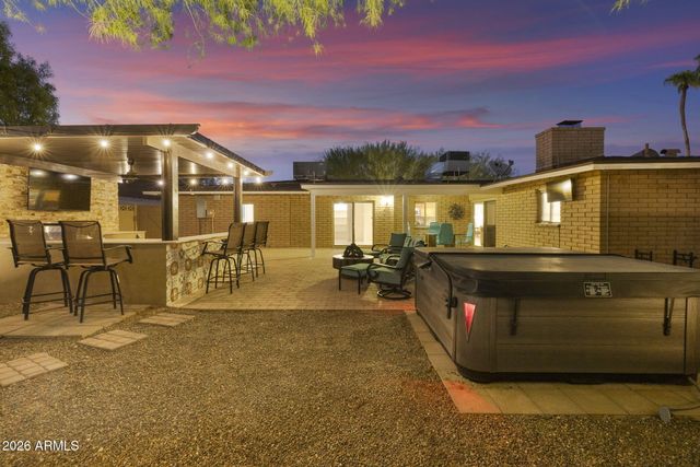 8651 E CAMELBACK Road, Scottsdale, AZ 85251