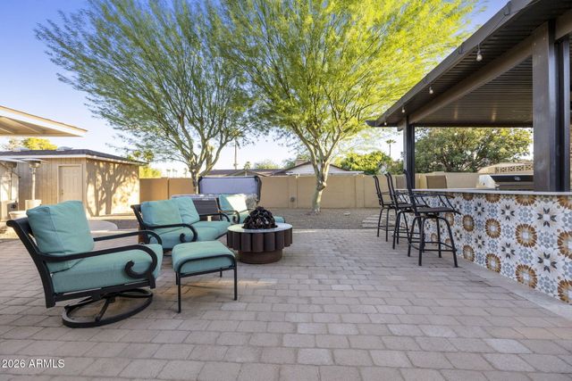 8651 E CAMELBACK Road, Scottsdale, AZ 85251