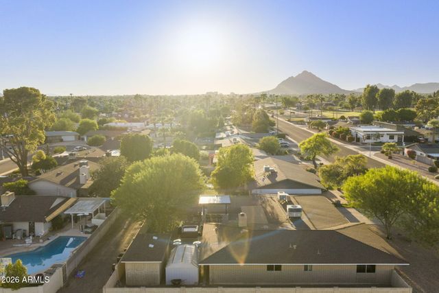 8651 E CAMELBACK Road, Scottsdale, AZ 85251