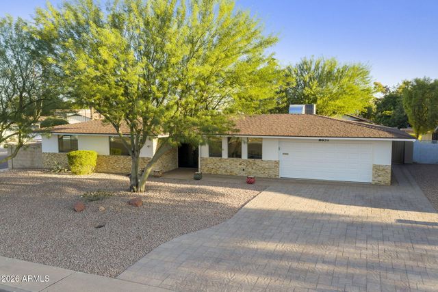 8651 E CAMELBACK Road, Scottsdale, AZ 85251