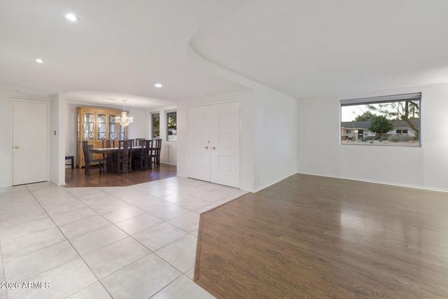 8651 E CAMELBACK Road, Scottsdale, AZ 85251
