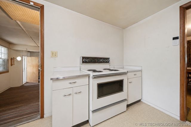 6425 W 6th Street, Sand Springs, OK 74127