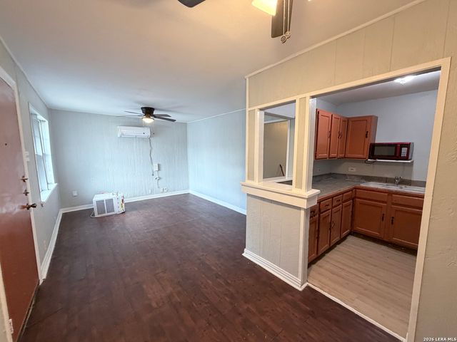 1224 San Angelo, San Antonio, TX 78201
